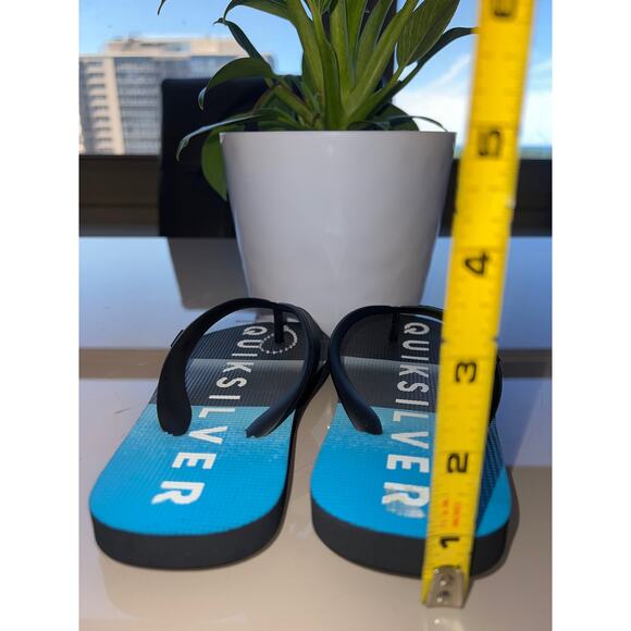 Quicksilver kids Flip Flops size 11/12 - Picture 7 of 7